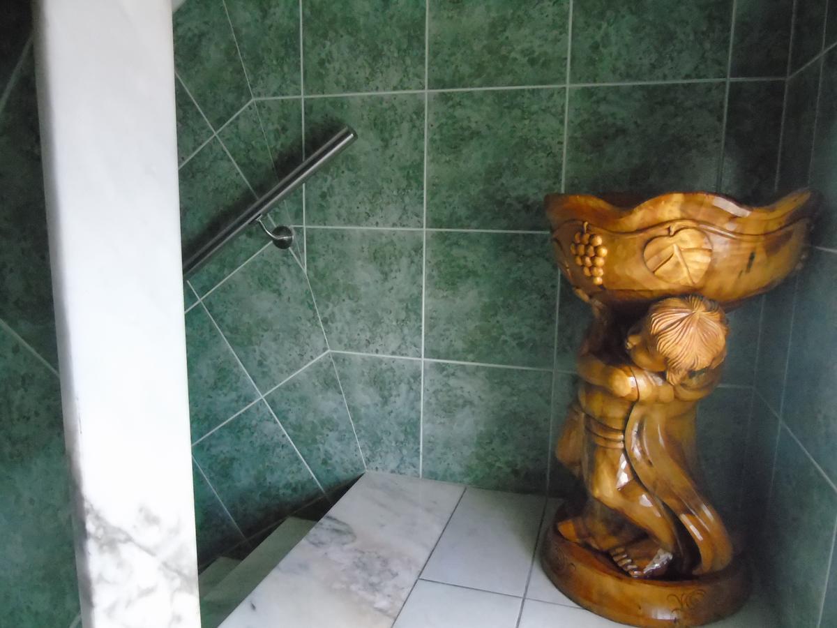 Lagos Guests B&B Ngoại thất bức ảnh