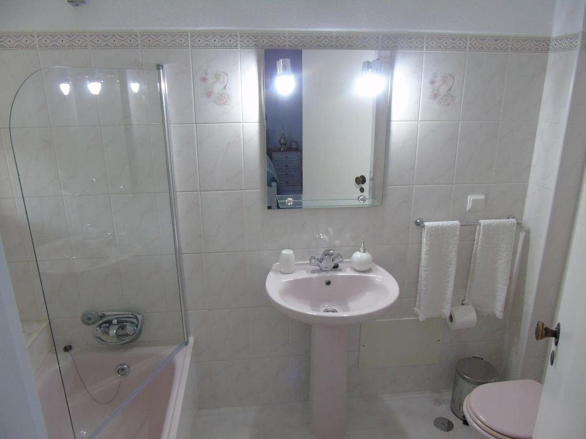 Lagos Guests B&B Ngoại thất bức ảnh