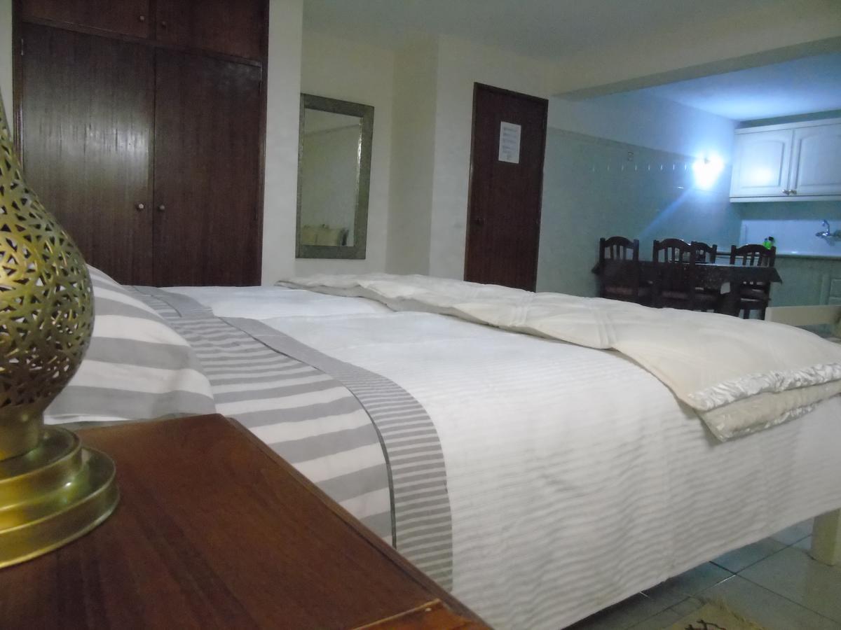 Lagos Guests B&B Ngoại thất bức ảnh